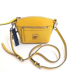 ✨️💛 DOONEY & BOURKE Beacon Woven Domed Crossbody NWT ✨️💛